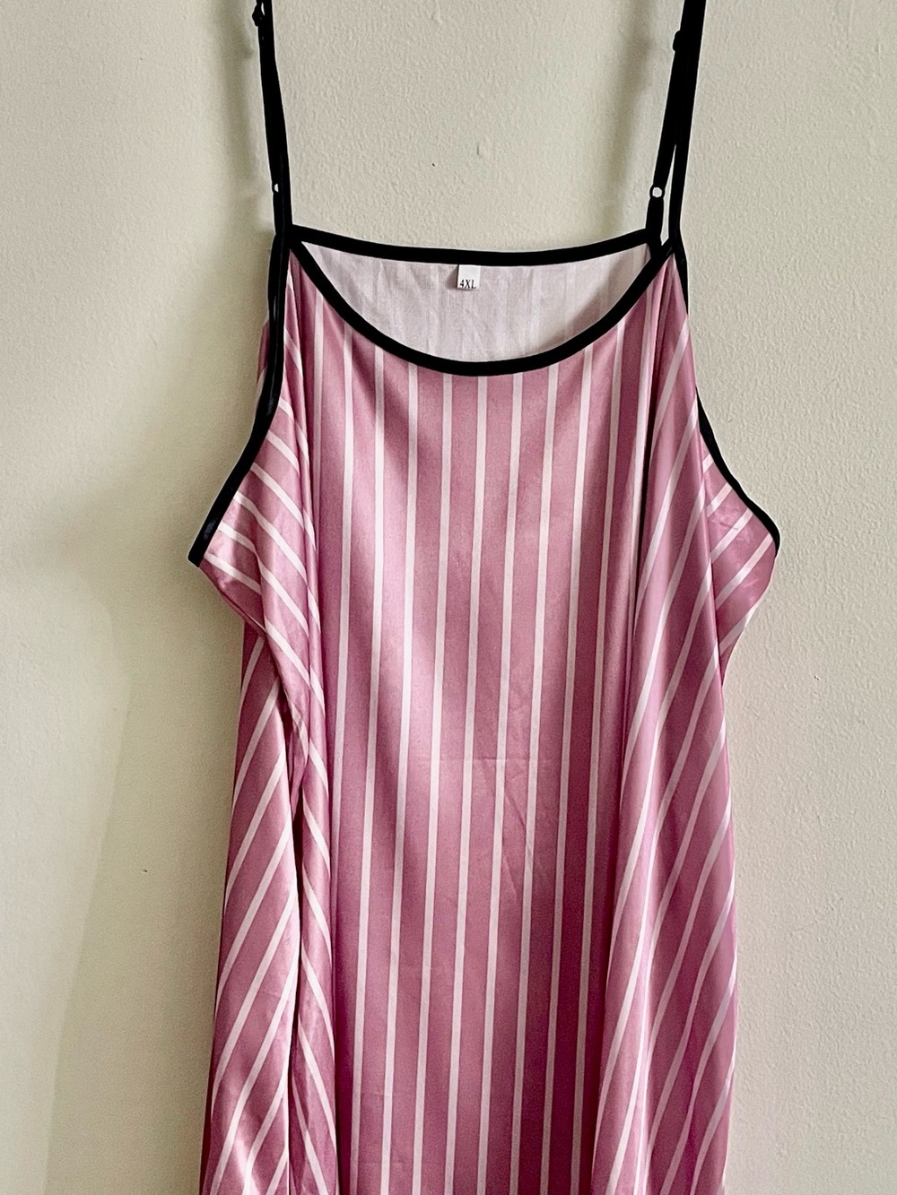 💋 NWOT Boohoo Plus Size Pink Striped Chemise 💋